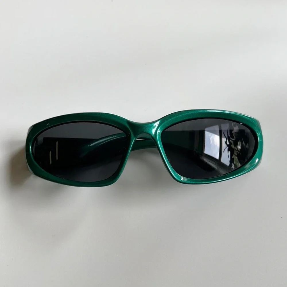 unique sick y2k 2000s vintage style forest green surfer  sunglasses